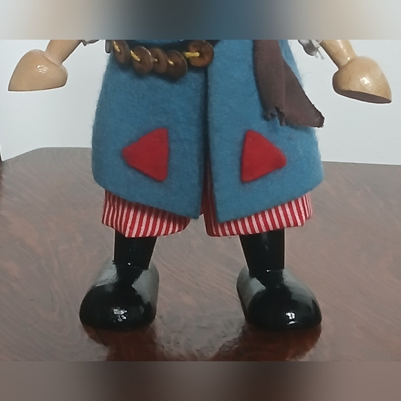 Vintage Polish Folk Art Wooden Peg Doll Hand Painted - Picture 9 of 10